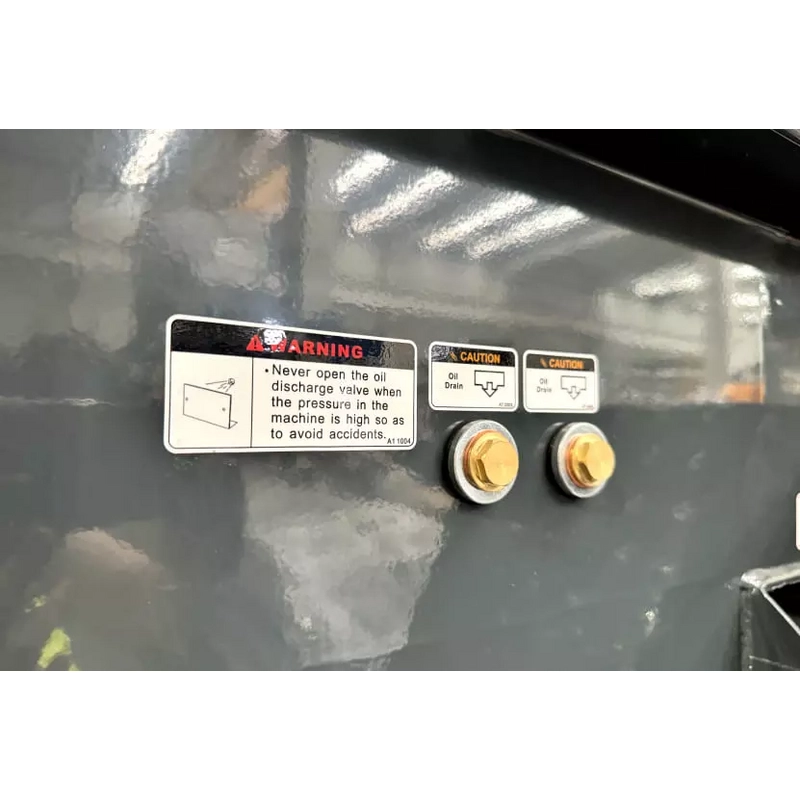 Дизельный компрессор BAYSAR DS350-12D на шасси